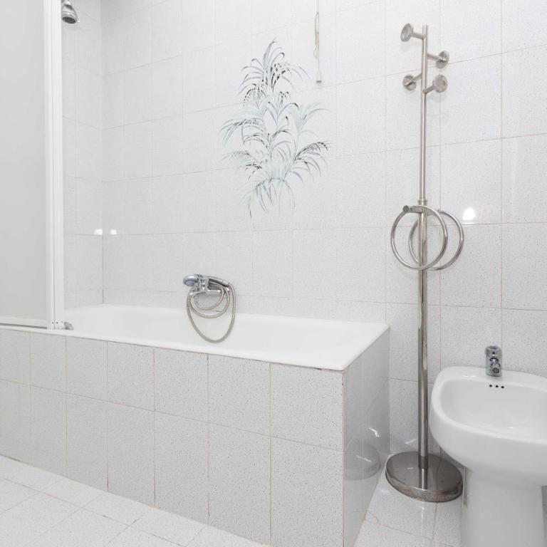 Big Apartment close to Vatican - Cale 10 - Appartamento con 3 Camere da Letto - 49