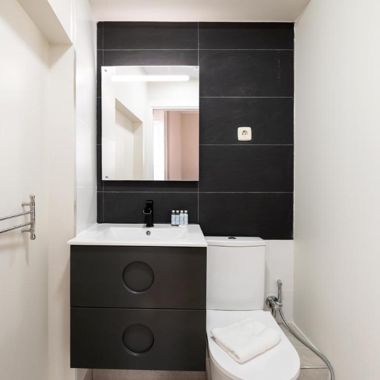 Exclusivo, Céntrico y Elegante Apartamento a 1 Min Plaza Mayor - Two-Bedroom Apartment - 17