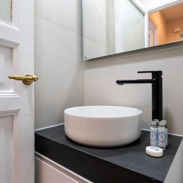 Exclusivo, Céntrico y Elegante Apartamento a 1 Min Plaza Mayor - Two-Bedroom Apartment - 20