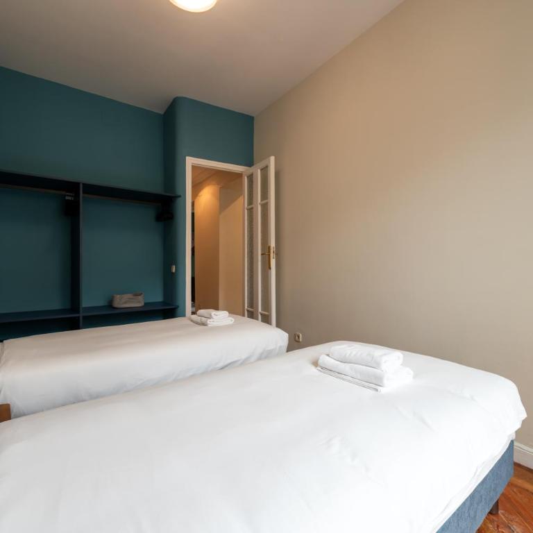 Exclusivo, Céntrico y Elegante Apartamento a 1 Min Plaza Mayor - Two-Bedroom Apartment - 29