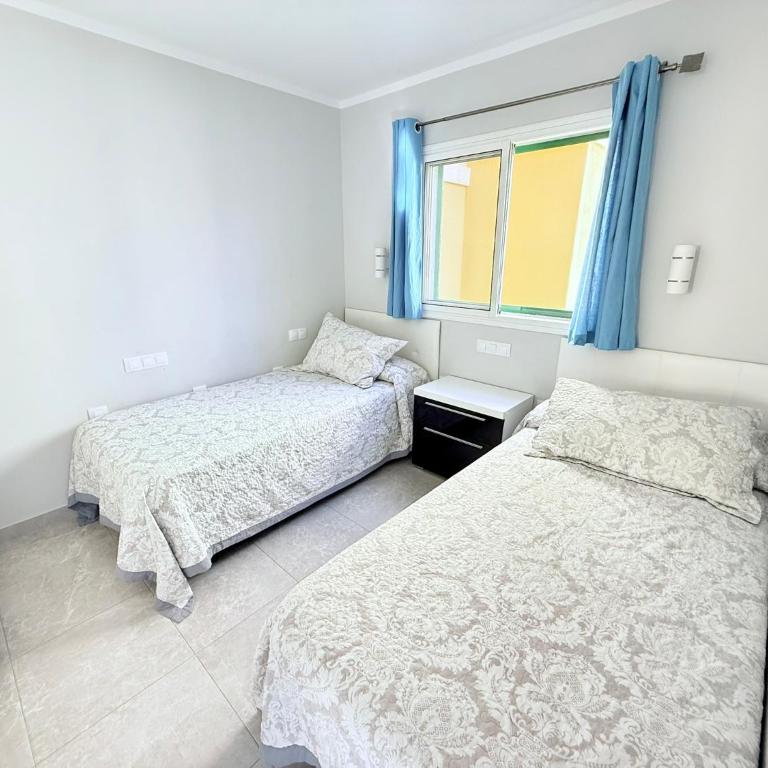 Sol, piscina y playa para tus vacaciones - Apartamento de 2 dormitorios - 13