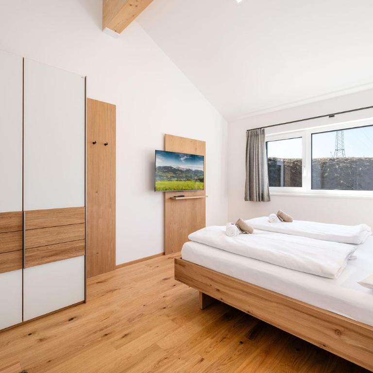 Wiesenblick Residences - by myNests - Apartment mit 2 Schlafzimmern mit Balkon und Terrasse - 6