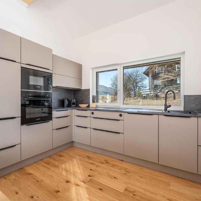 Wiesenblick Residences - by myNests - Apartment mit 2 Schlafzimmern mit Balkon und Terrasse - 8