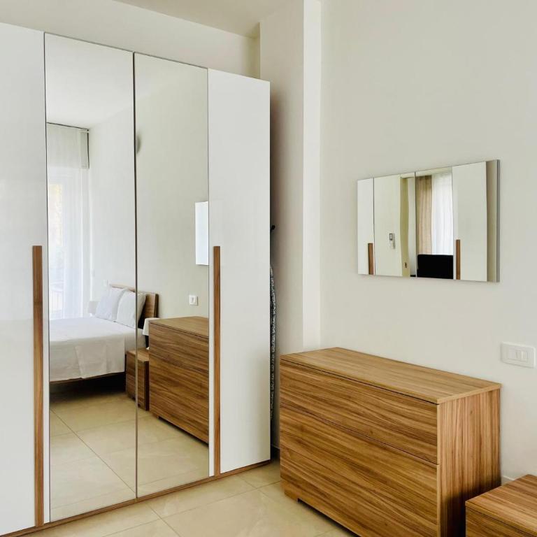Central Modern Apartment near Lake Como with Elevator and Air Conditioning - Appartamento con 1 Camera da Letto - 13