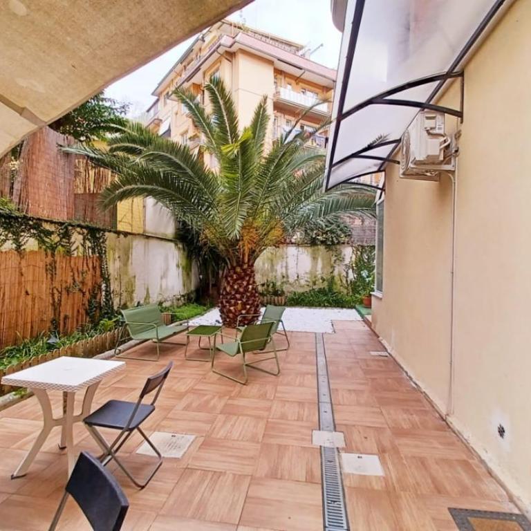Luxury Vatican Home - Private Garden - Two-Bedroom Apartment - 10