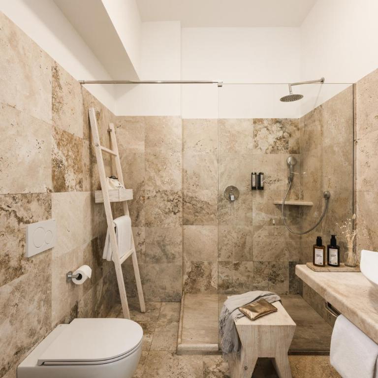 Falkensteiner Resort Capo Boi - Suite Familiare con Balcone e Vista Parco - 2