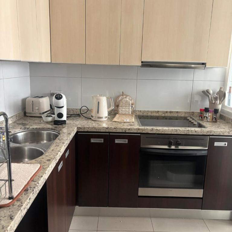 Parque Arauco Elegant apartment with balcony and pool - Two-Bedroom Apartment - 22