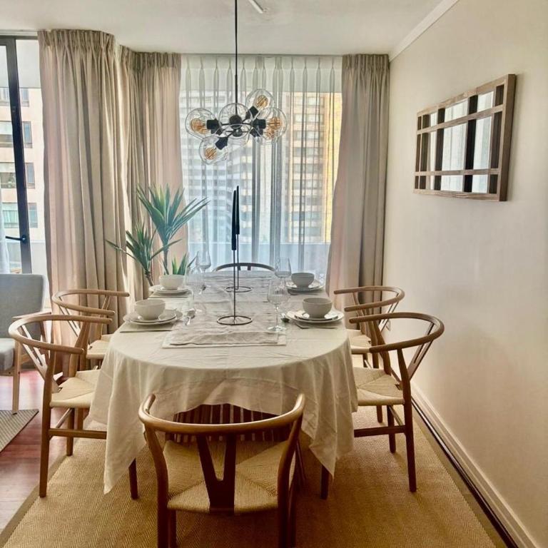 Parque Arauco Elegant apartment with balcony and pool - Two-Bedroom Apartment - 1