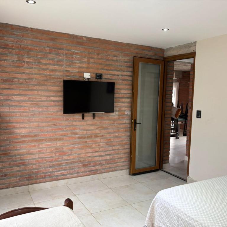 Casa amplia en ubicación tranquila de la ciudad - Two-Bedroom Apartment - 26
