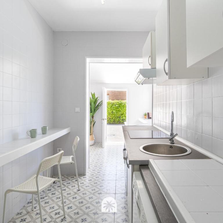 Mediterranean Way - Apartamento privado en villa compartida con piscina - Apartamento de 3 dormitorios - 19