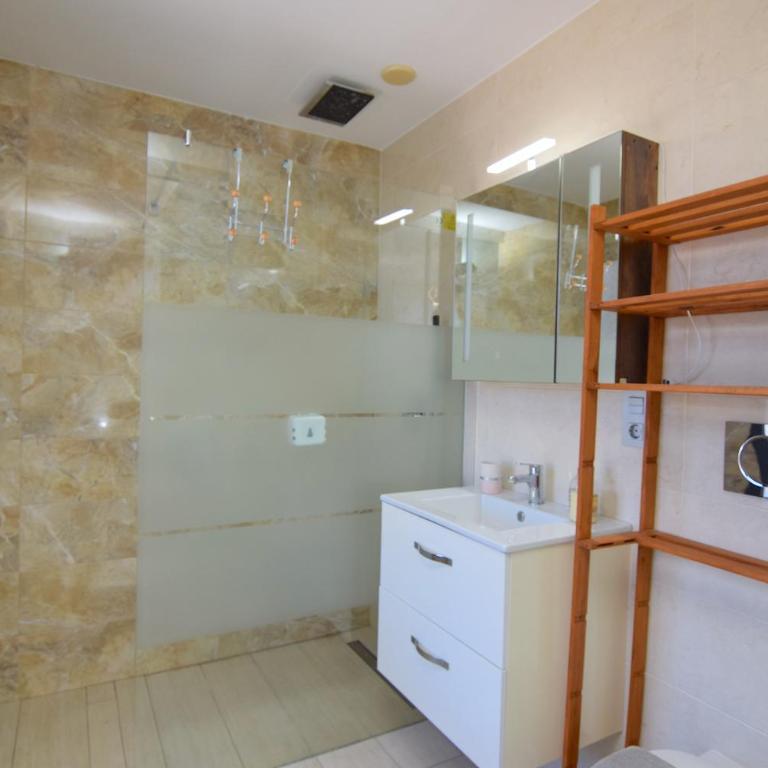 Encatadora casa en Cabo Roig - Apartamento de 2 dormitorios - 25