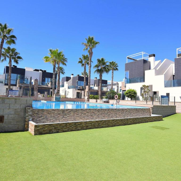 Encatadora casa en Cabo Roig - Apartamento de 2 dormitorios - 35