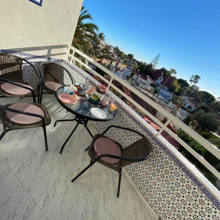 Sunrise Parrot Oasis - Two-Bedroom Apartment - 13