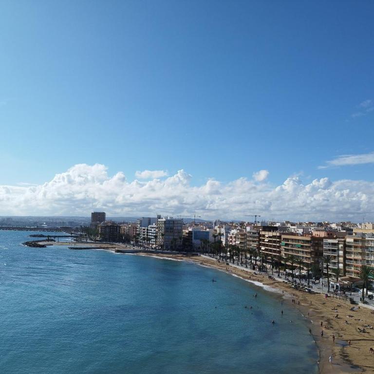 Sunrise Parrot Oasis - Two-Bedroom Apartment - 28