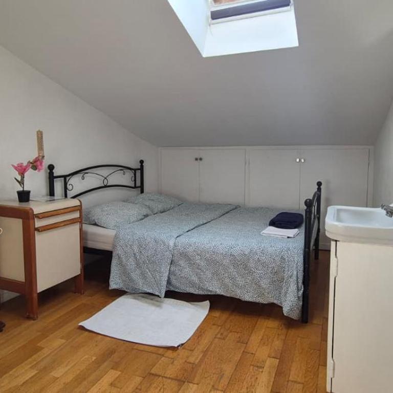 Jolie chambre Privée Centre-Ville - Double Room with Shared Bathroom - 15