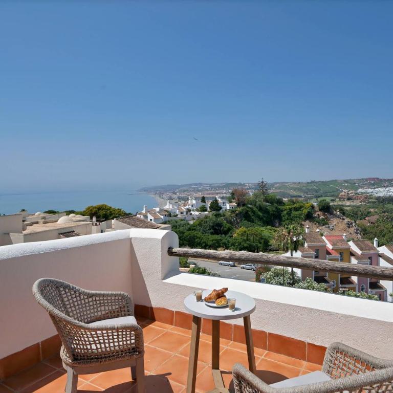 Atico con vistas al mar parking y piscina Casares - VISTA BAHIA 2 - Apartamento con vistas al mar - 1