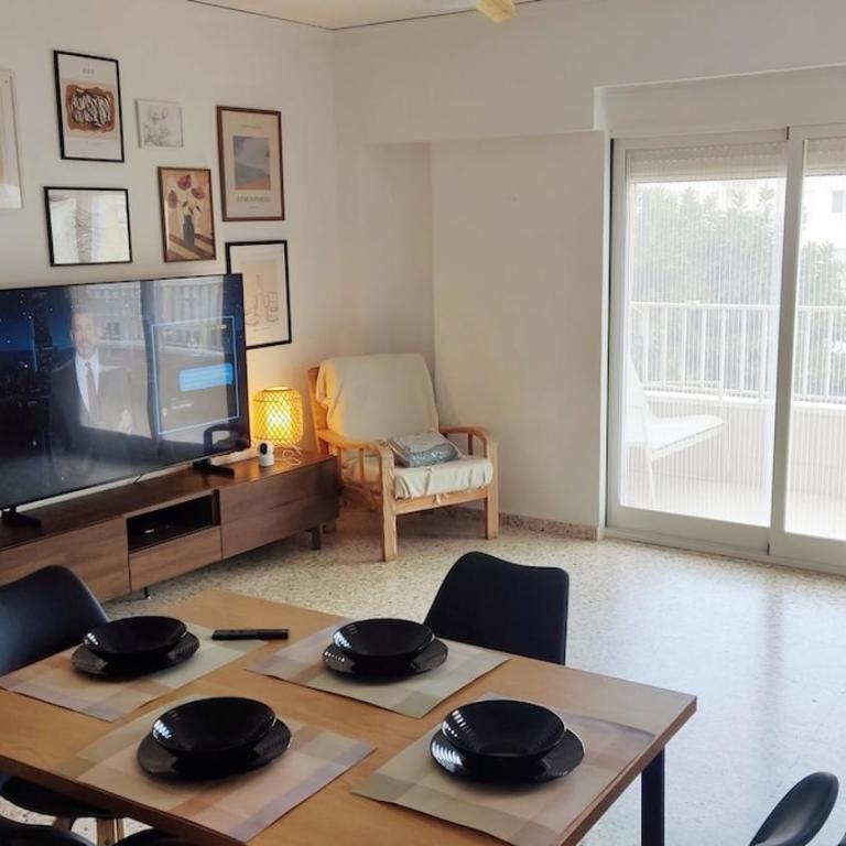 Your Family Retreat One Step from the Beach - Apartamento de 2 dormitorios - 9