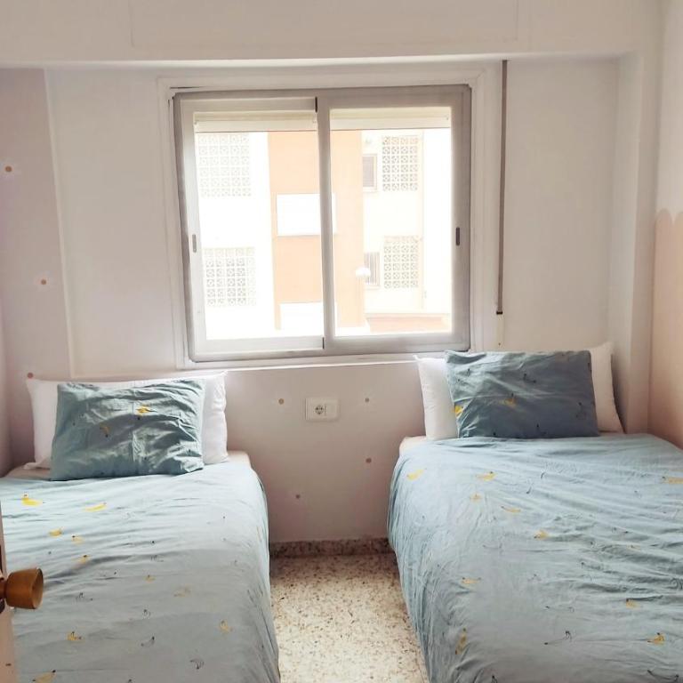 Your Family Retreat One Step from the Beach - Apartamento de 2 dormitorios - 10