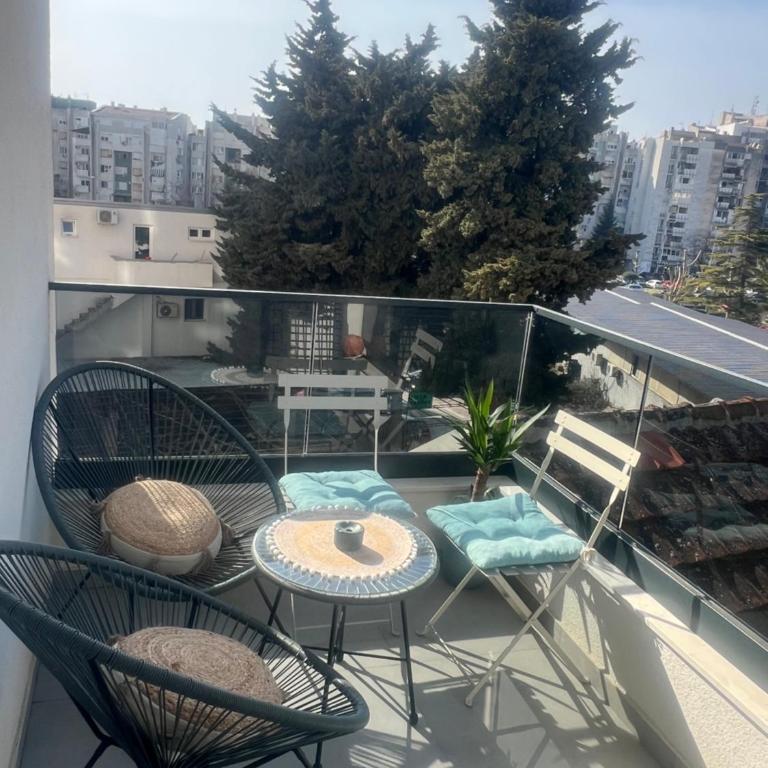 SunnyBar - One-Bedroom Apartment - 2