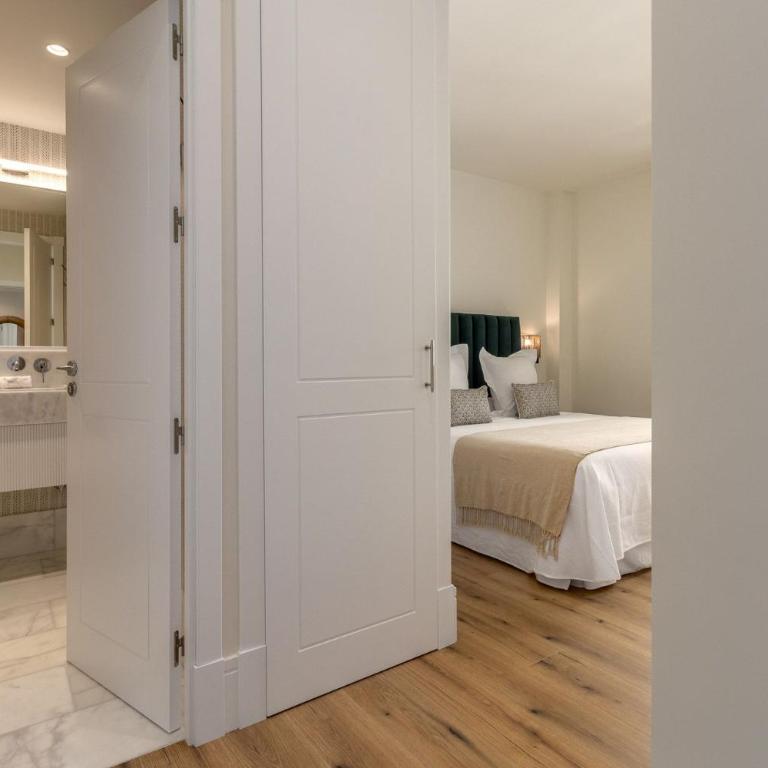 Bright 2-Bed Apartment Near Santiago Bernabéu - Apartment - 9