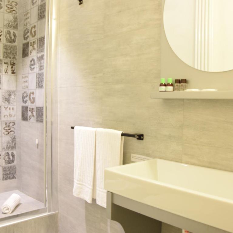 Design&Art Pie' - cozy & romantic moments in the heart of Rome - Camera Matrimoniale Standard - 5