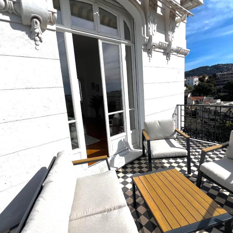 Cannes Tassigny Stylish - 2 Bedroom Apartment Sleeps 5 Free Parking - Apartment - 16