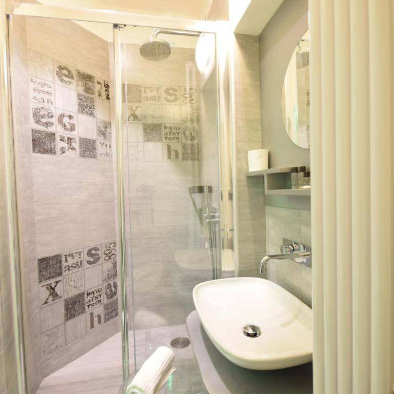 Design&Art Pie' - cozy & romantic moments in the heart of Rome - Camera Matrimoniale - 8