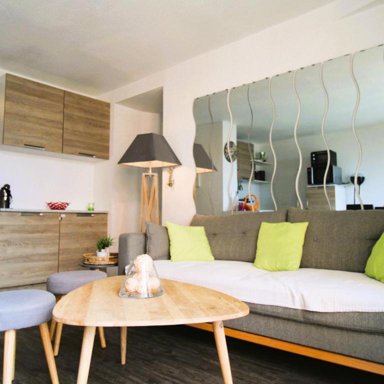 PCOGASTO - Golfe de St-Tropez - Appartement dans résidence avec piscine avec vue sur marina - Appartement 2 Chambres - 7
