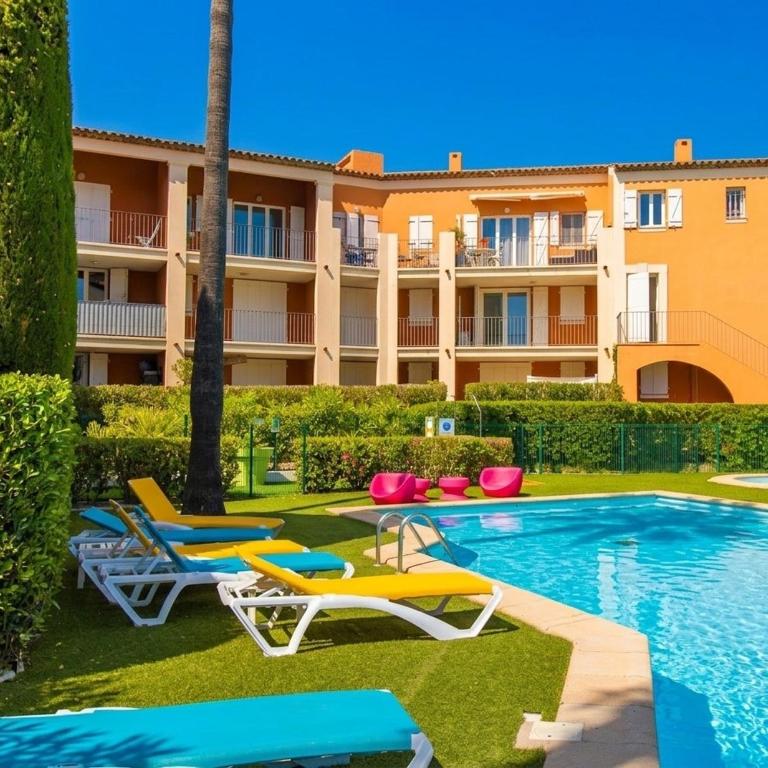 PCOGASTO - Golfe de St-Tropez - Appartement dans résidence avec piscine avec vue sur marina - Appartement 2 Chambres - 15