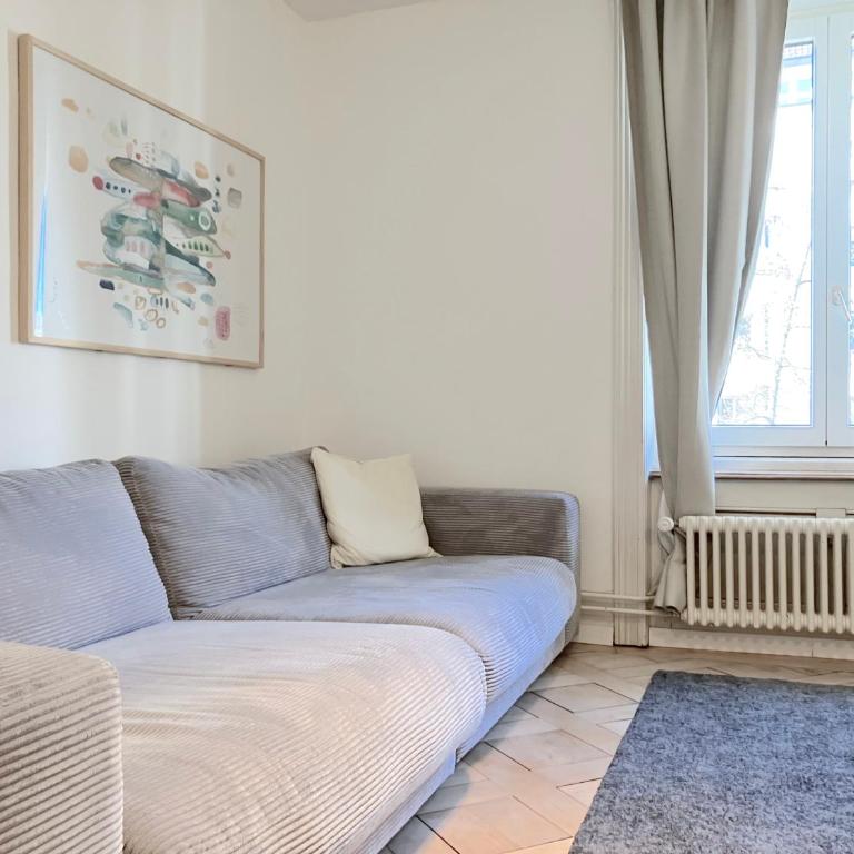 Central Bright & Cozy Apartments - Apartment - 4