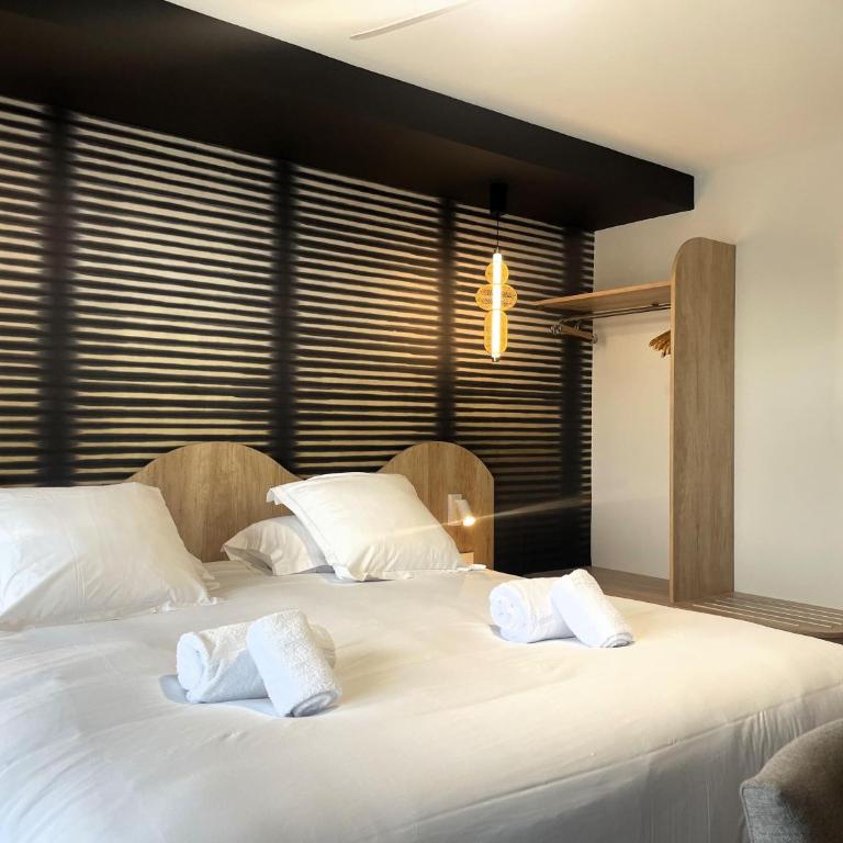 Best Western Hotel Le Crystal Dinard - Chambre Lit Queen-Size Supérieure avec Terrasse - Front de Mer/Non-Fumeurs - 7