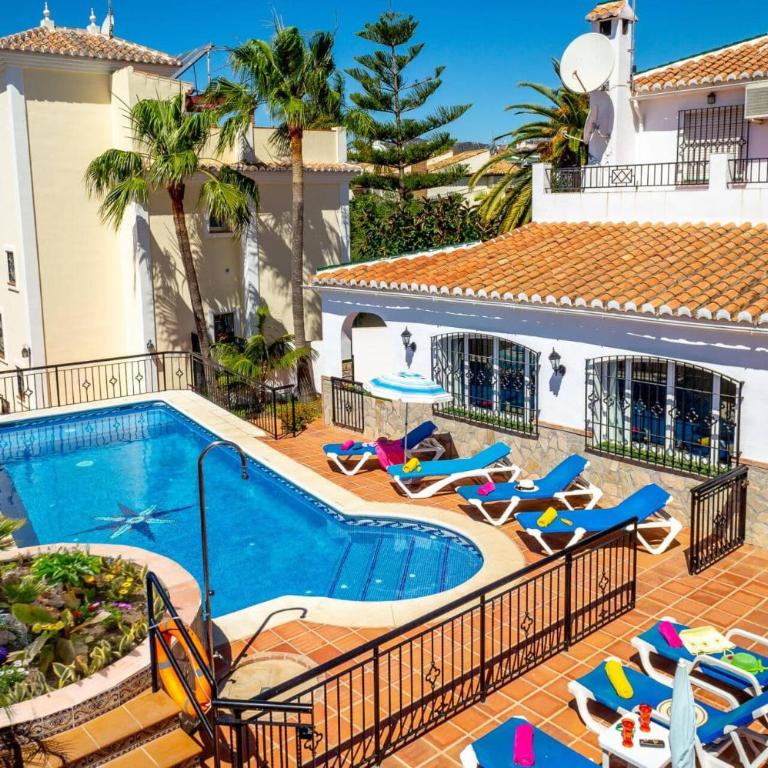 Villa Loly by Villa Plus - Villa - 17