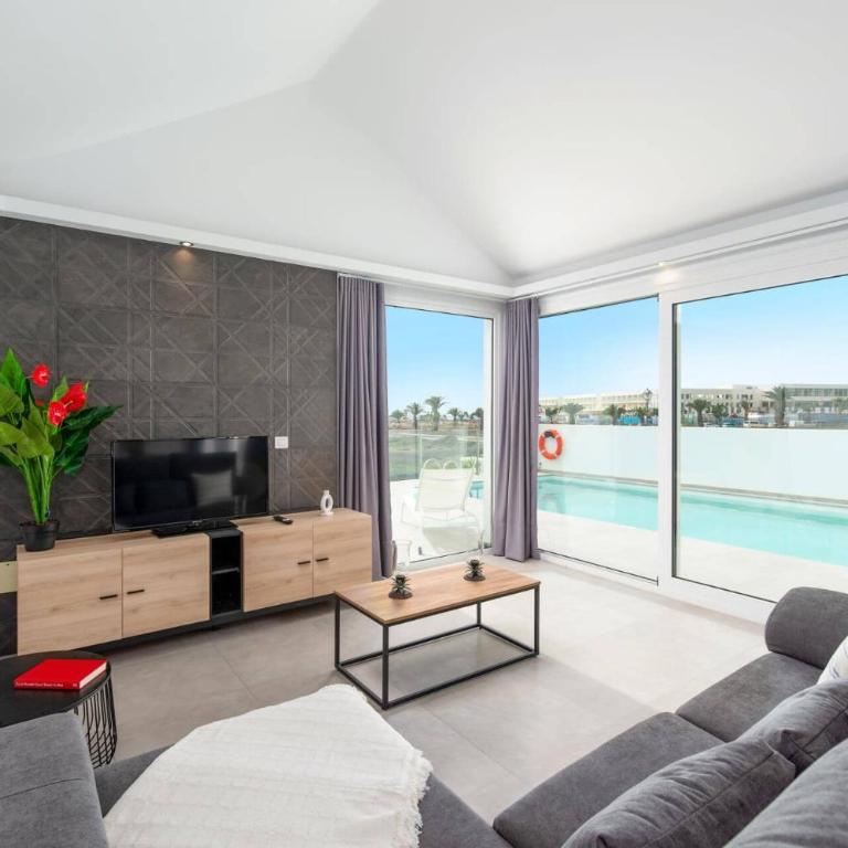 Villa Napoli by Villa Plus - Villa - 12