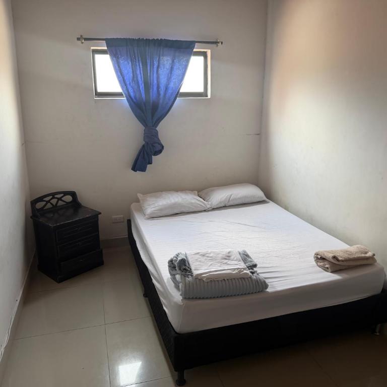 Apartamento muy completo con excelente ubicación - Apartamento de 3 dormitorios con balcón - 4