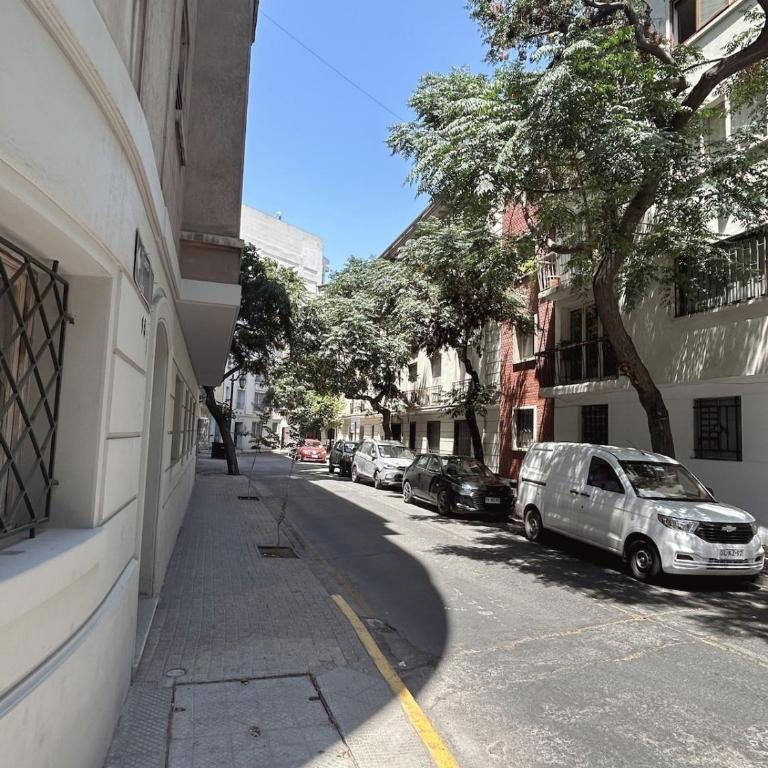 Refugio Urbano de Diseño en el Corazón de Santiago - Standard Apartment - 11