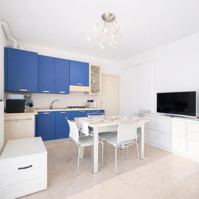 Costa Azzurra 20 - Carraro Immobiliare - Family Apartments - Appartamento con 2 Camere da Letto - 16