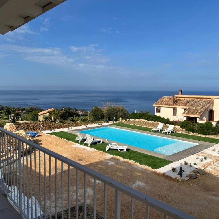 La Finestra sul Mare dello Zingaro - Camera Matrimoniale con Vista Parco - 32