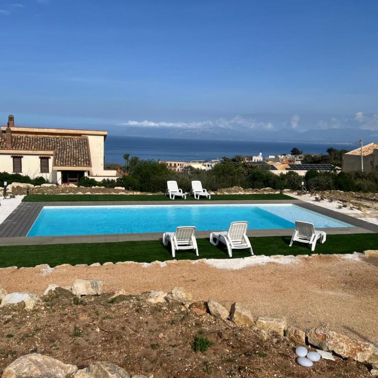 La Finestra sul Mare dello Zingaro - Camera Matrimoniale con Vista Parco - 42
