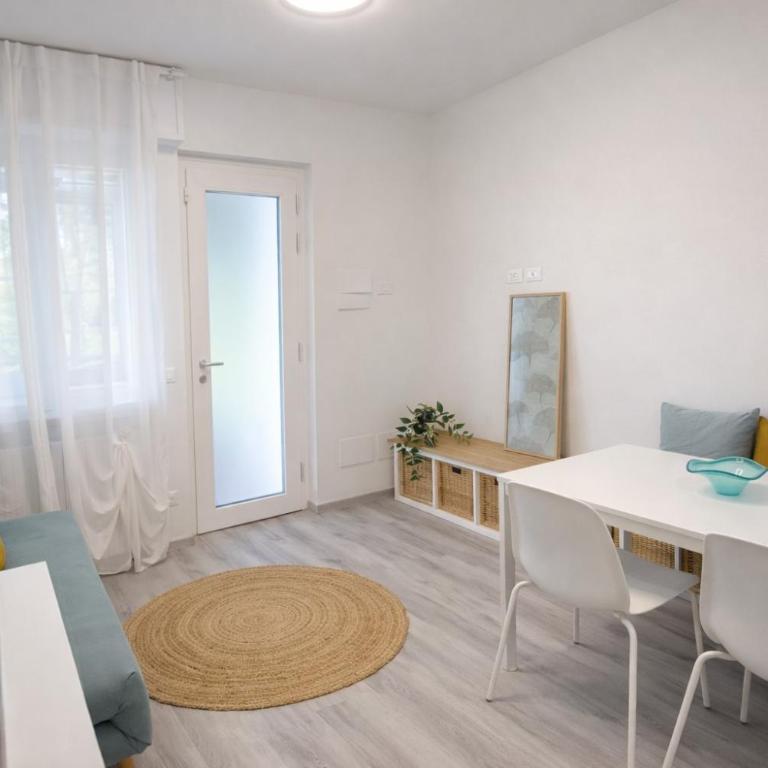 Leon Flat - One-Bedroom Apartment - 7