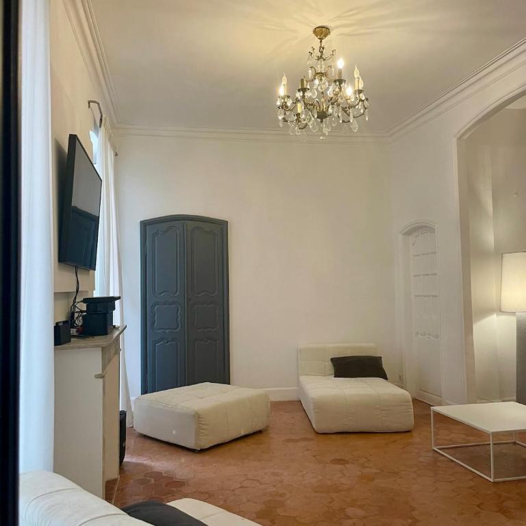 130 m2 hyper centre cathedrale - Appartement 3 Chambres - 8