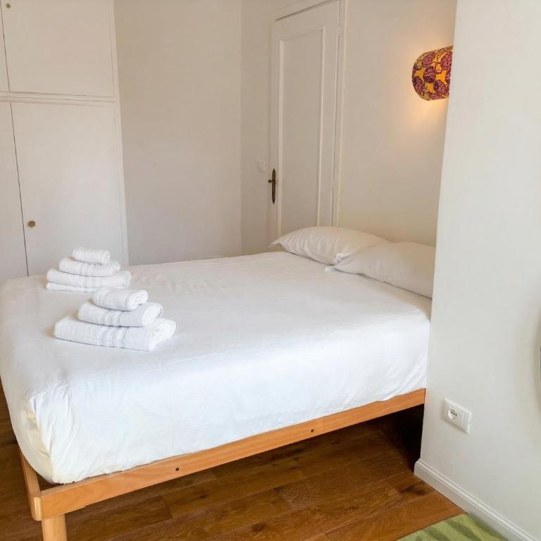 trilocale silenzioso in centro città - Appartamento con 1 Camera da Letto - 2