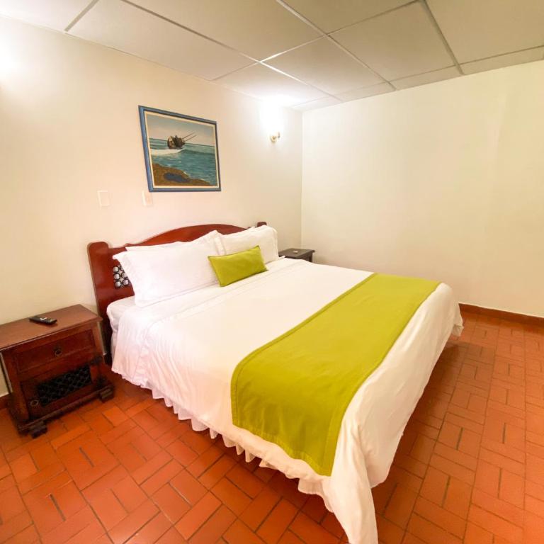 Ecohotel La Casona Pereira - Standard Double Room - 1