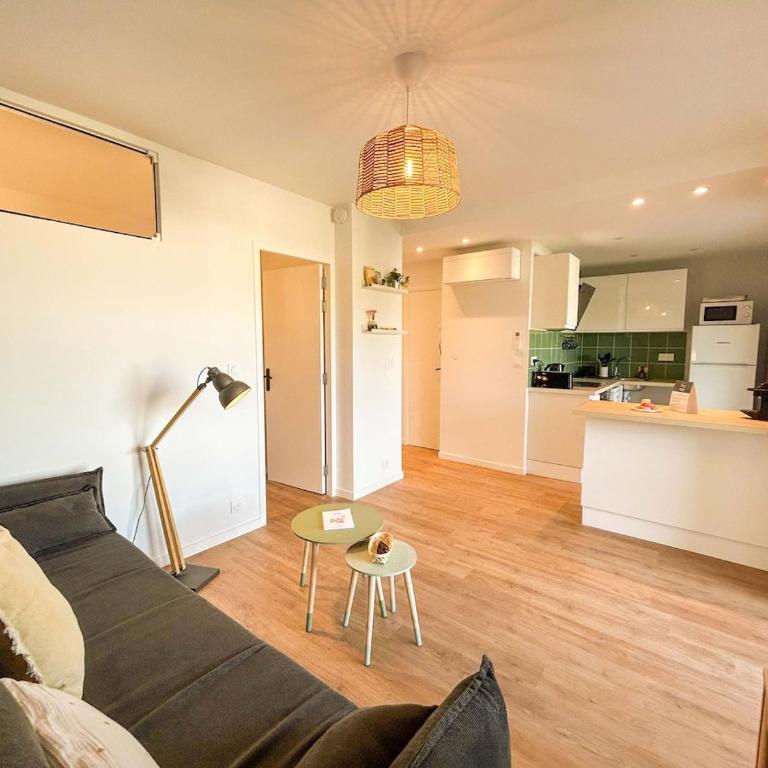 Studio en plein coeur de Sanary - parking - Appartement 1 Chambre - 3