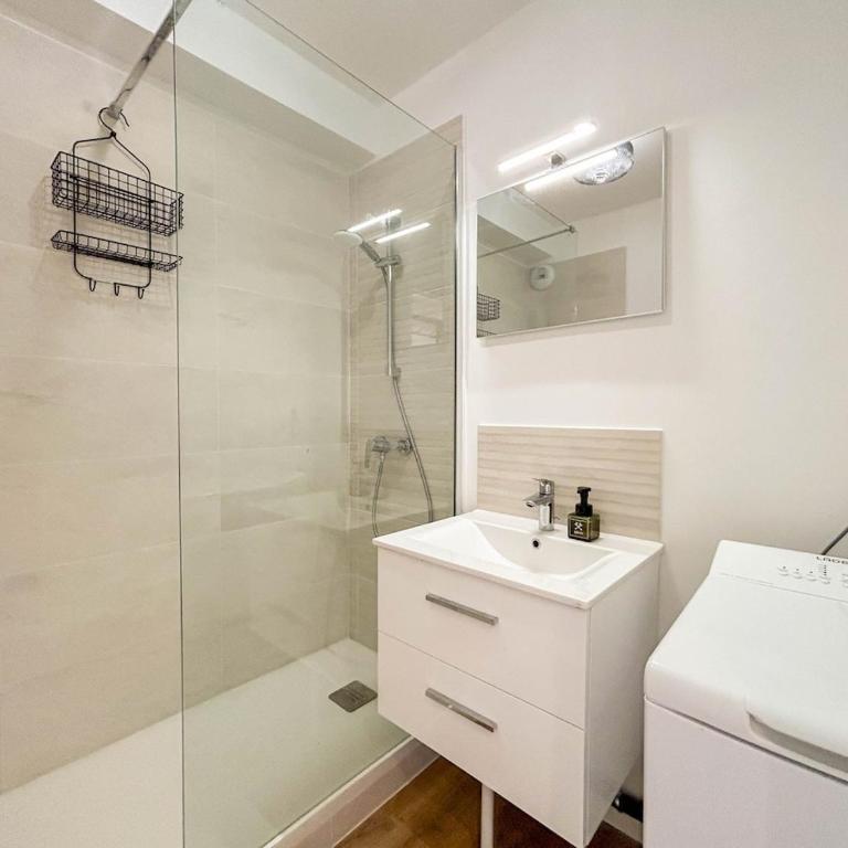 Studio en plein coeur de Sanary - parking - Appartement 1 Chambre - 22