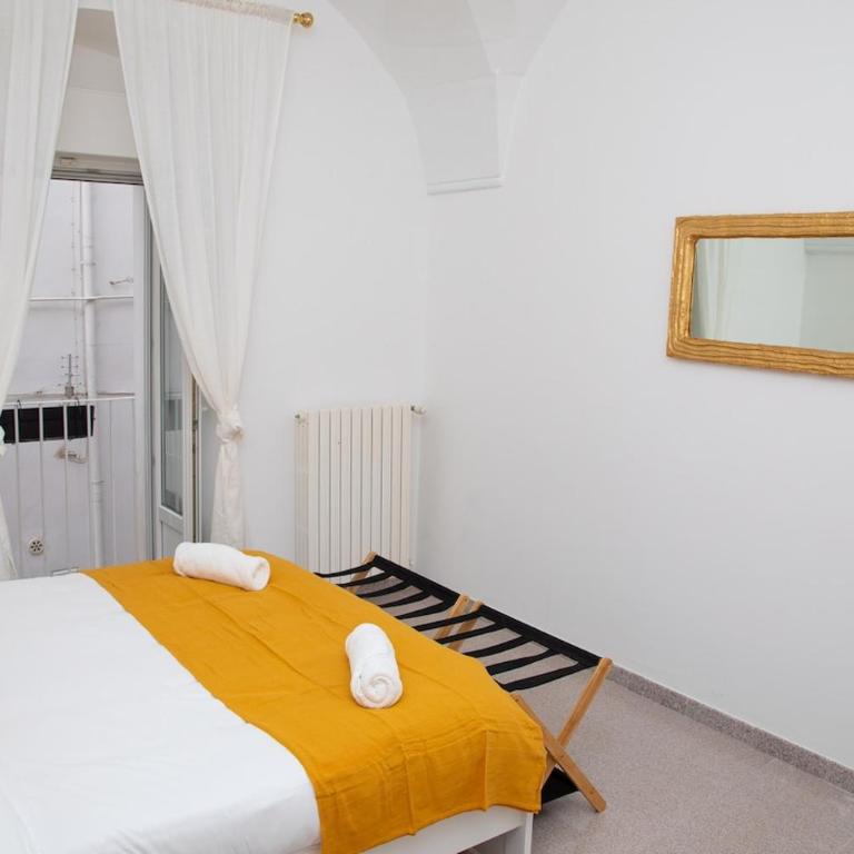 Charming Townhouse in Old Town with Roof Terrace - Two-Bedroom Townhouse - 14
