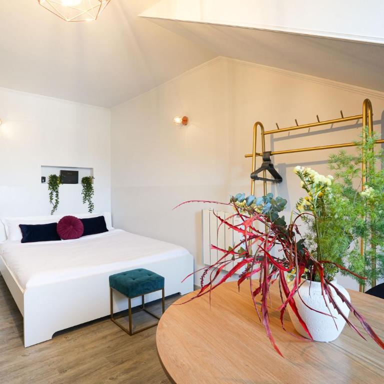 Torino Porta Nuova Stay - Appartamento con 1 Camera da Letto - 1