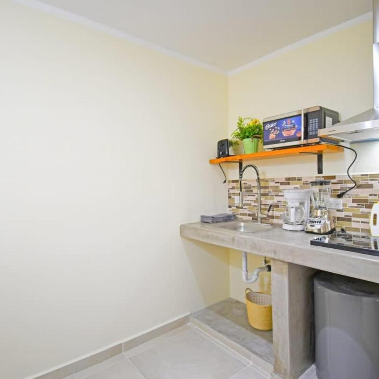 Condo Pool Palapa Lounge Free Parking Onsite - Apartamento - 10
