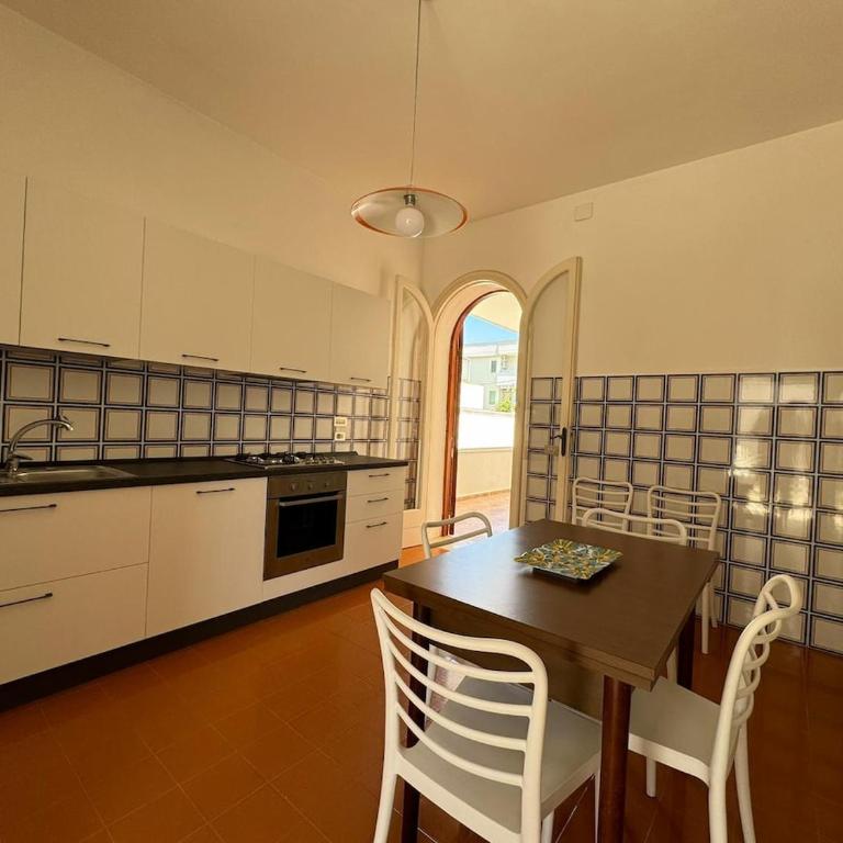 Villetta via lenin con giardino a torre dell'orso - Casa con 3 Camere da Letto - 23