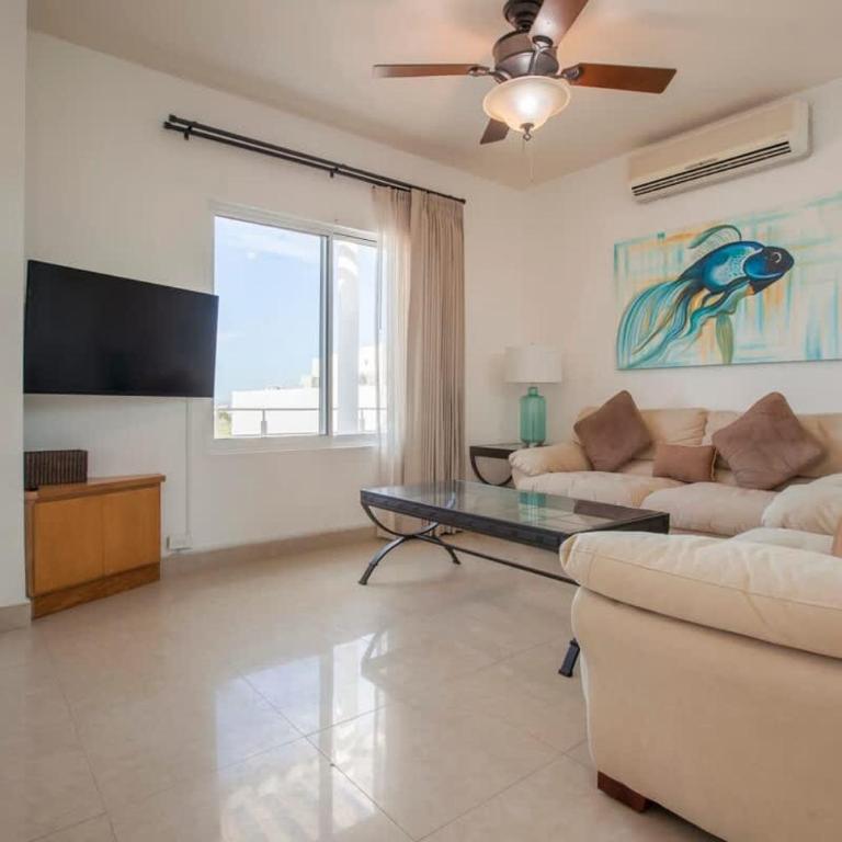 Private Terrace BBQ Pool Walk to Beach - Vacation Home - 6