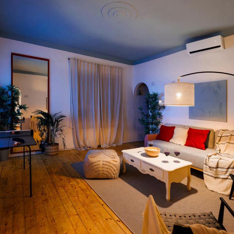 Company Mansion with Cinema & Balcony Old Town - Four-Bedroom Apartment with Balcony - 21
